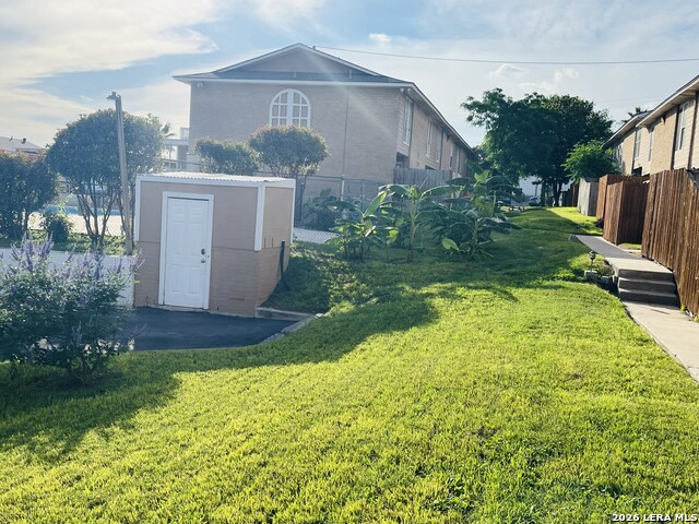 Image 3 of 35 For 7322 Oak Manor Dr  35