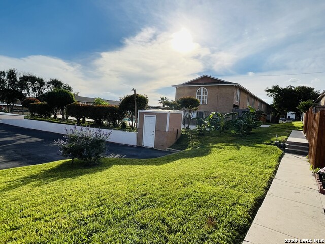 Image 5 of 35 For 7322 Oak Manor Dr  35