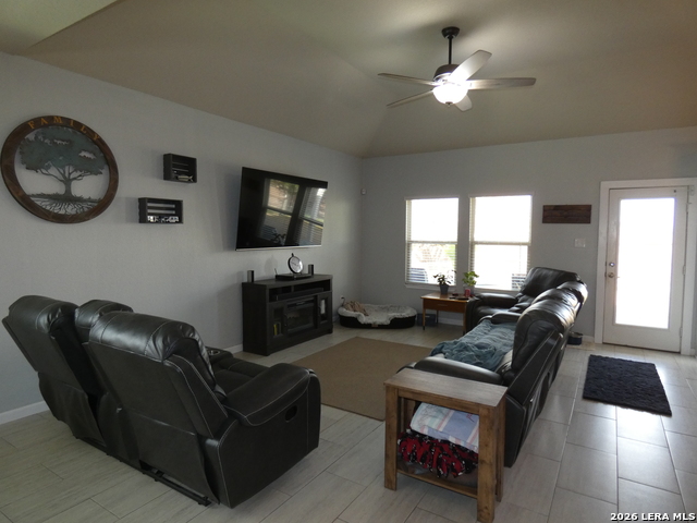 Image 7 of 34 For 10503 Pablo  