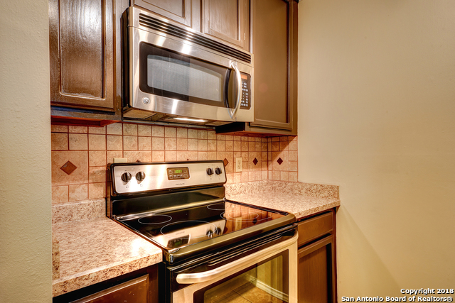 Image 10 of 18 For 4803 Hamilton Wolfe Rd  916