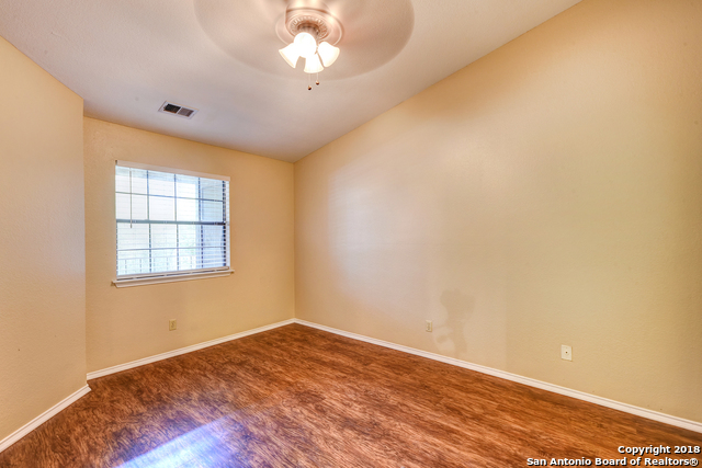 Image 11 of 18 For 4803 Hamilton Wolfe Rd  916