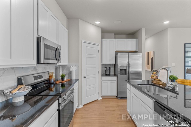 Image 11 of 36 For 2507 Pink Pearl Dr.