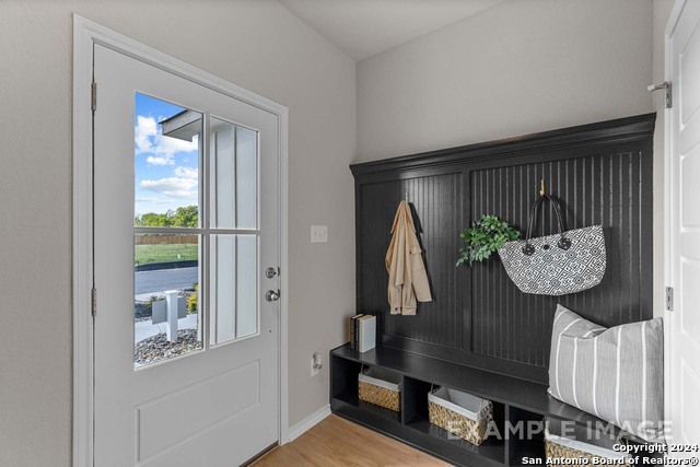 Image 5 of 36 For 2507 Pink Pearl Dr.