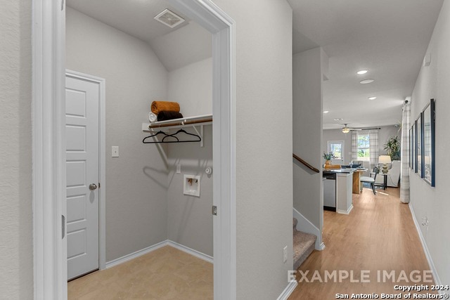 Image 6 of 36 For 2507 Pink Pearl Dr.