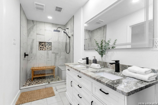 Image 14 of 24 For 5618 Timber Rail