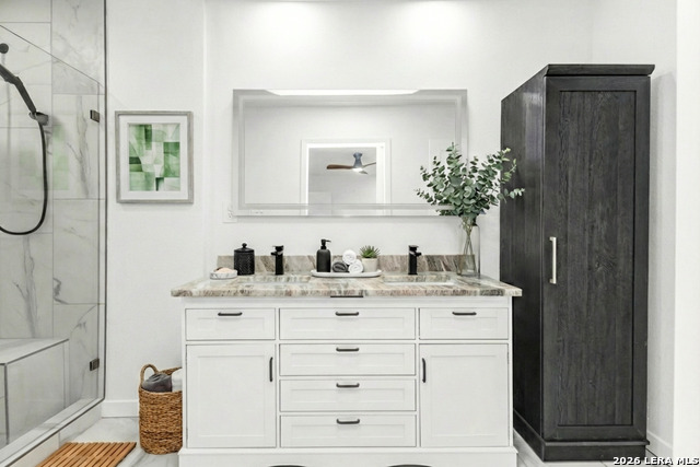 Image 15 of 24 For 5618 Timber Rail