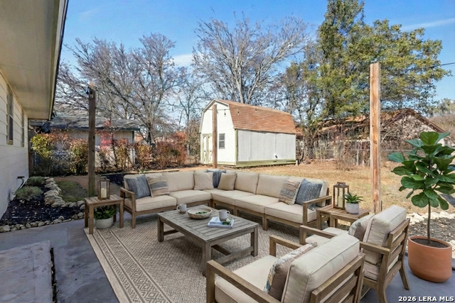 Image 21 of 24 For 5618 Timber Rail