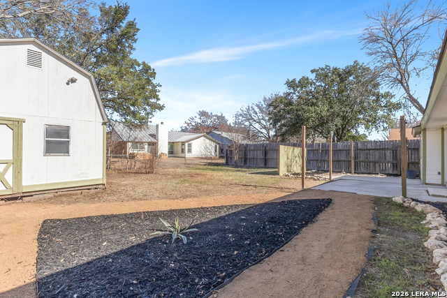 Image 23 of 24 For 5618 Timber Rail