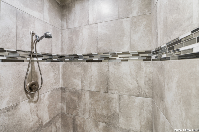 Image 12 of 62 For 1385 Riviera