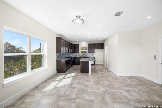 Image 25 of 62 For 1385 Riviera