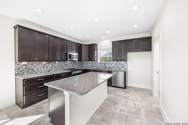 Image 29 of 62 For 1385 Riviera