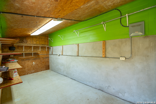 Image 55 of 62 For 1385 Riviera