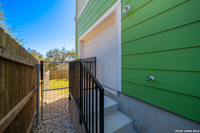 Image 57 of 62 For 1385 Riviera