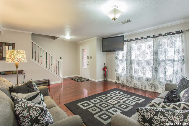 Image 3 of 15 For 8414 Cross  