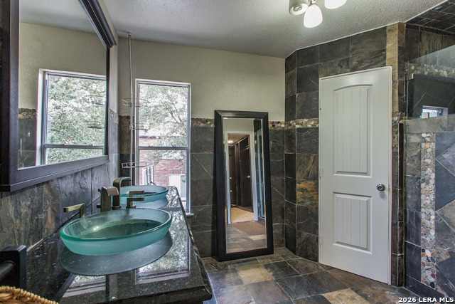 Image 8 of 15 For 8414 Cross  