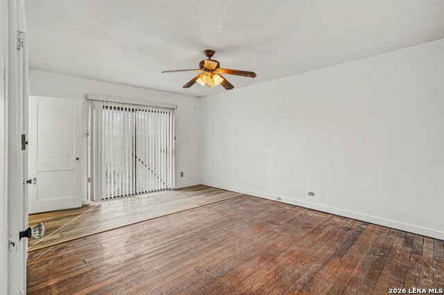 Image 13 of 29 For 2506 Mulberry