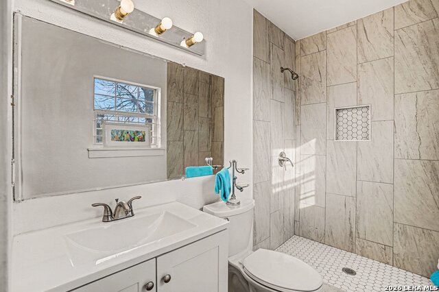 Image 14 of 29 For 2506 Mulberry