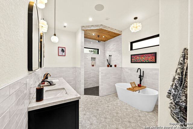 Image 21 of 110 For 120 Western Way