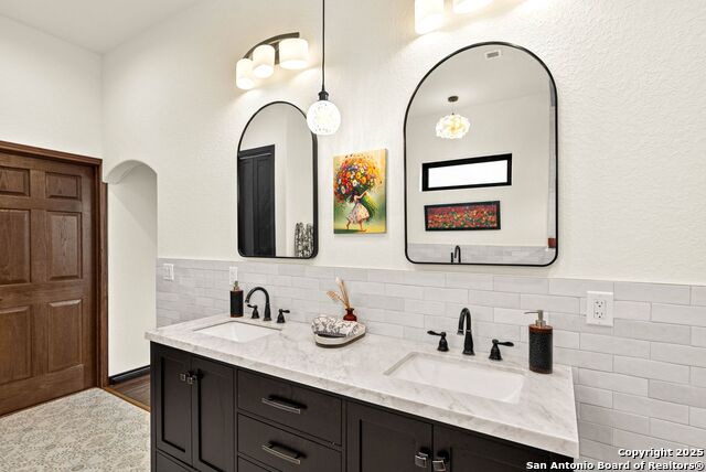 Image 22 of 110 For 120 Western Way