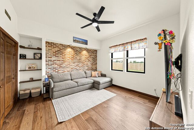 Image 29 of 110 For 120 Western Way