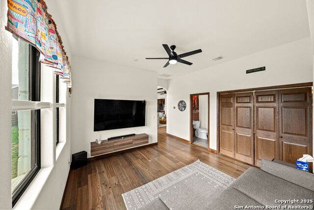 Image 31 of 110 For 120 Western Way