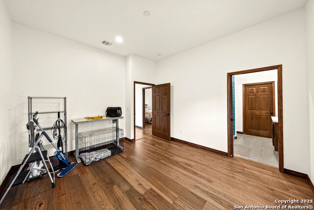 Image 38 of 110 For 120 Western Way