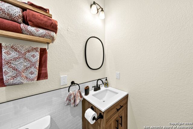 Image 43 of 110 For 120 Western Way