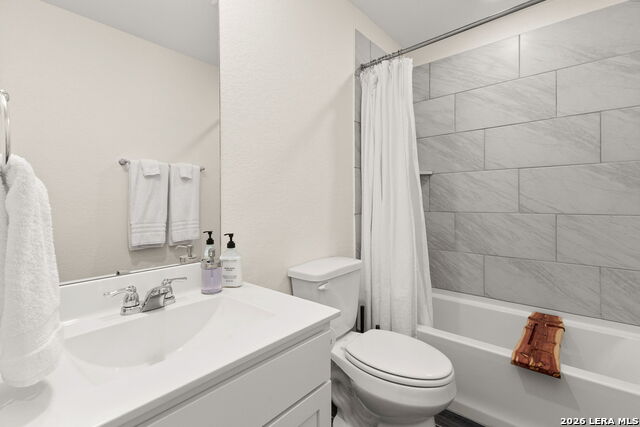 Image 20 of 26 For 175 Honey Oak