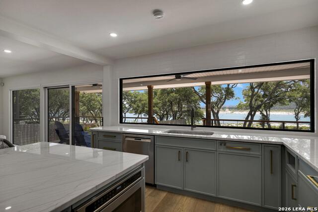 Image 12 of 46 For 772 Lakebreeze