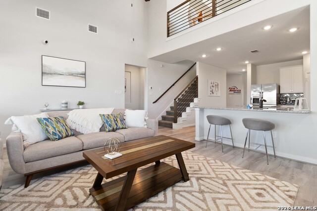 Image 23 of 38 For 8936 Hazel Birch