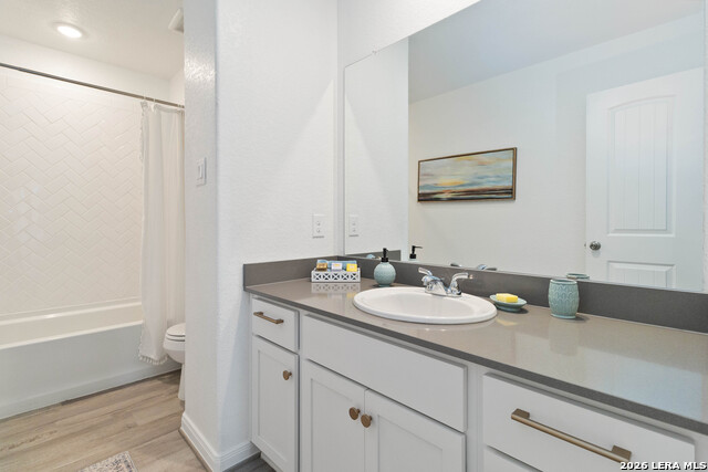 Image 28 of 38 For 8936 Hazel Birch