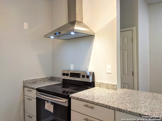 Image 7 of 14 For 710 Virginia Blvd