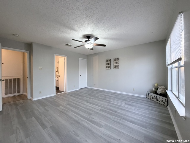 Image 22 of 37 For 9210 New Kenton