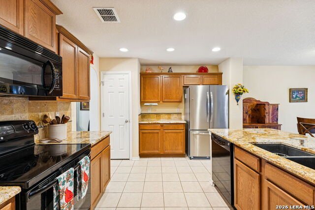 Image 16 of 38 For 7306 Scordato