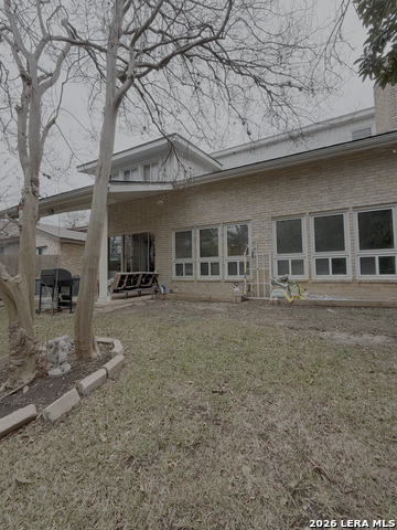 Image 21 of 22 For 2639 Country Square