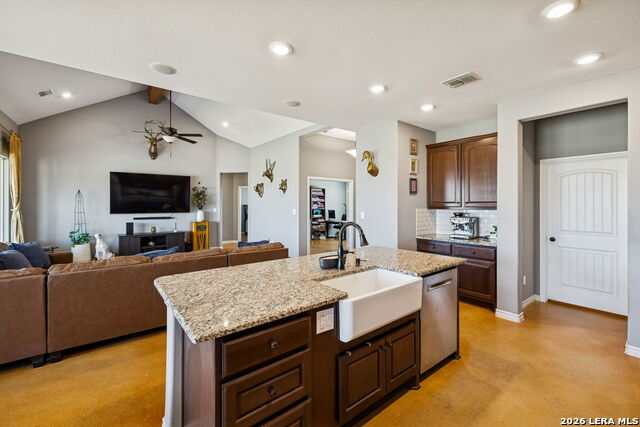 Listing photo id 15 for 5476 County Road 427