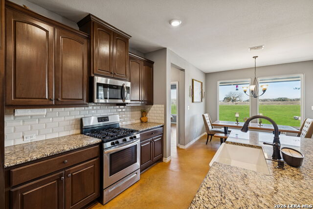 Listing photo id 9 for 5476 County Road 427