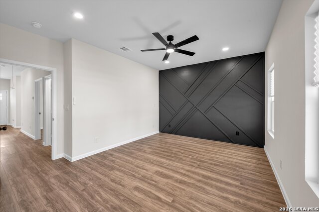 Image 17 of 28 For 531 Sunglo  