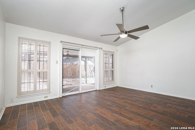 Image 5 of 15 For 7610 Meadow Green