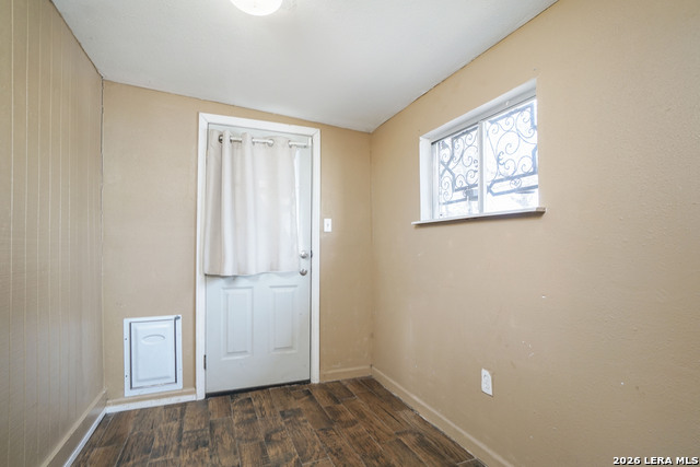 Image 8 of 15 For 7610 Meadow Green