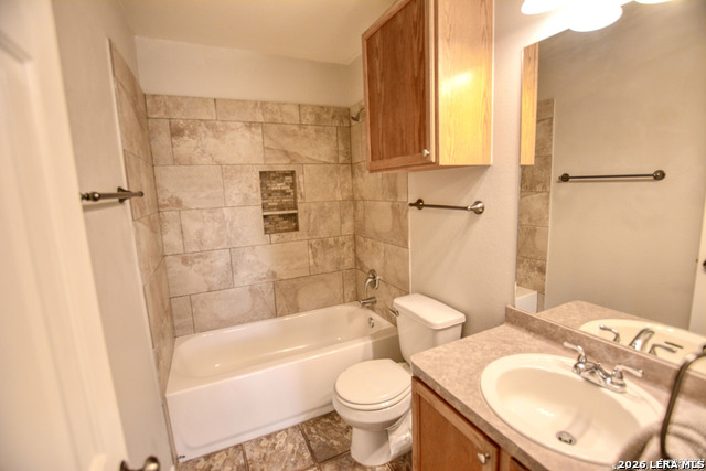 Image 16 of 24 For 7530 Acorn Bend