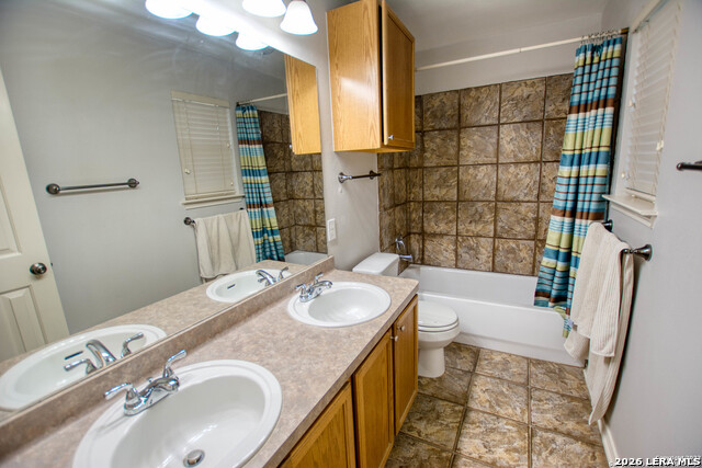 Image 17 of 24 For 7530 Acorn Bend