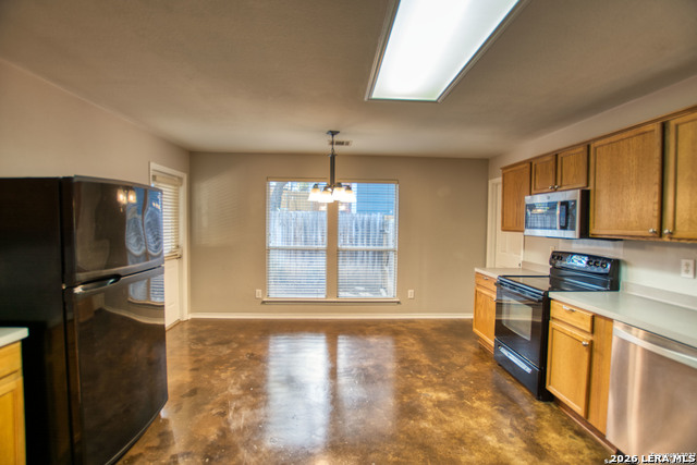 Image 6 of 24 For 7530 Acorn Bend