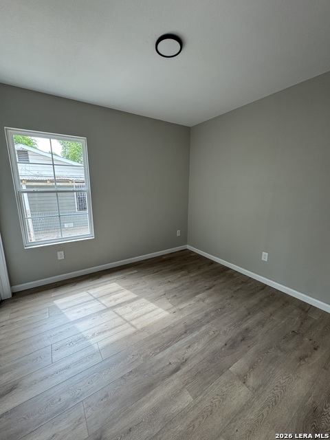 Image 7 of 16 For 114 Yuma  