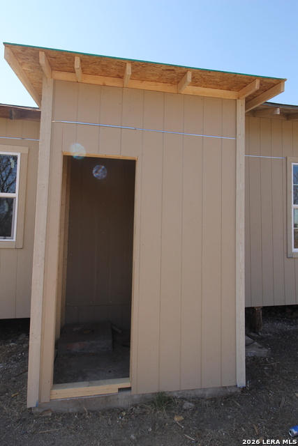 Image 11 of 17 For 536 Villaret W