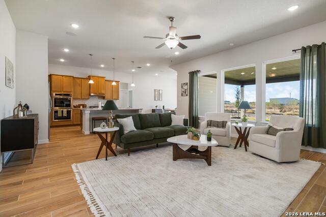 Image 8 of 30 For 21140 Prairie Rose