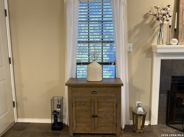 Image 3 of 16 For 11839 Parliament  2423