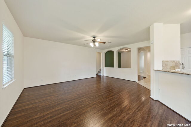 Image 8 of 33 For 2118 Pecan  