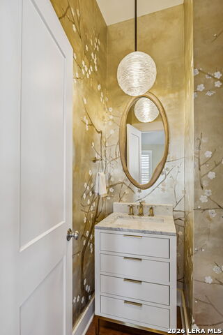 Image 21 of 33 For 130 Crofton Avenue