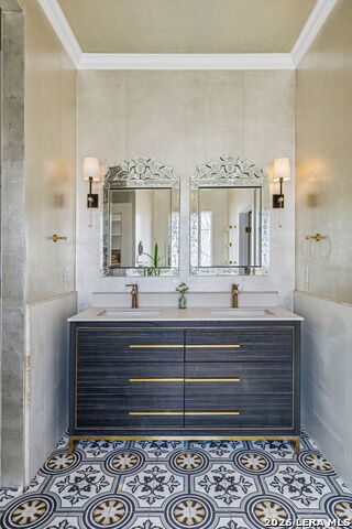 Image 26 of 33 For 130 Crofton Avenue